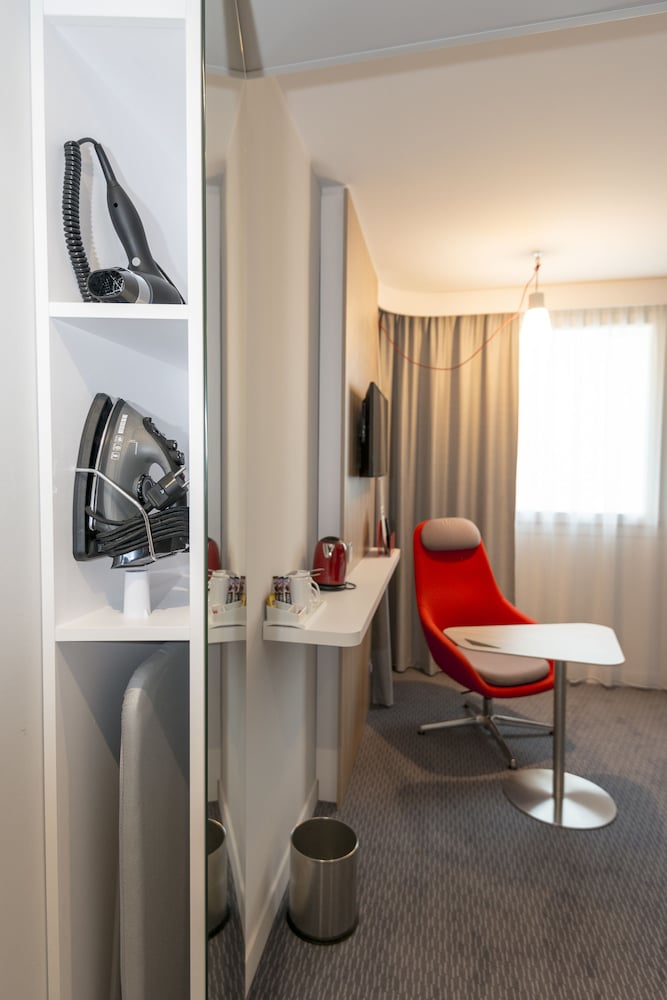 holiday inn express paris velizy by ihg