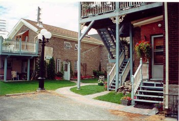 the noble suites