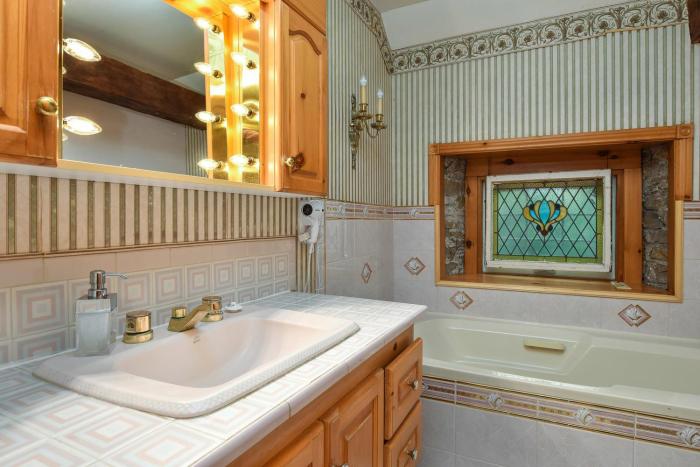 the noble suites