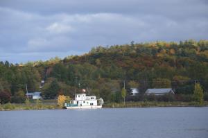 Pinewood Inn,Madawaska Valley>>Barry's Bay,2 star