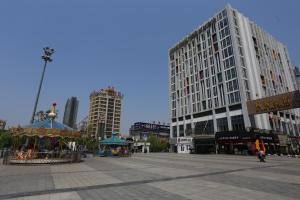 metropolo shaoxing keqiao wanda square