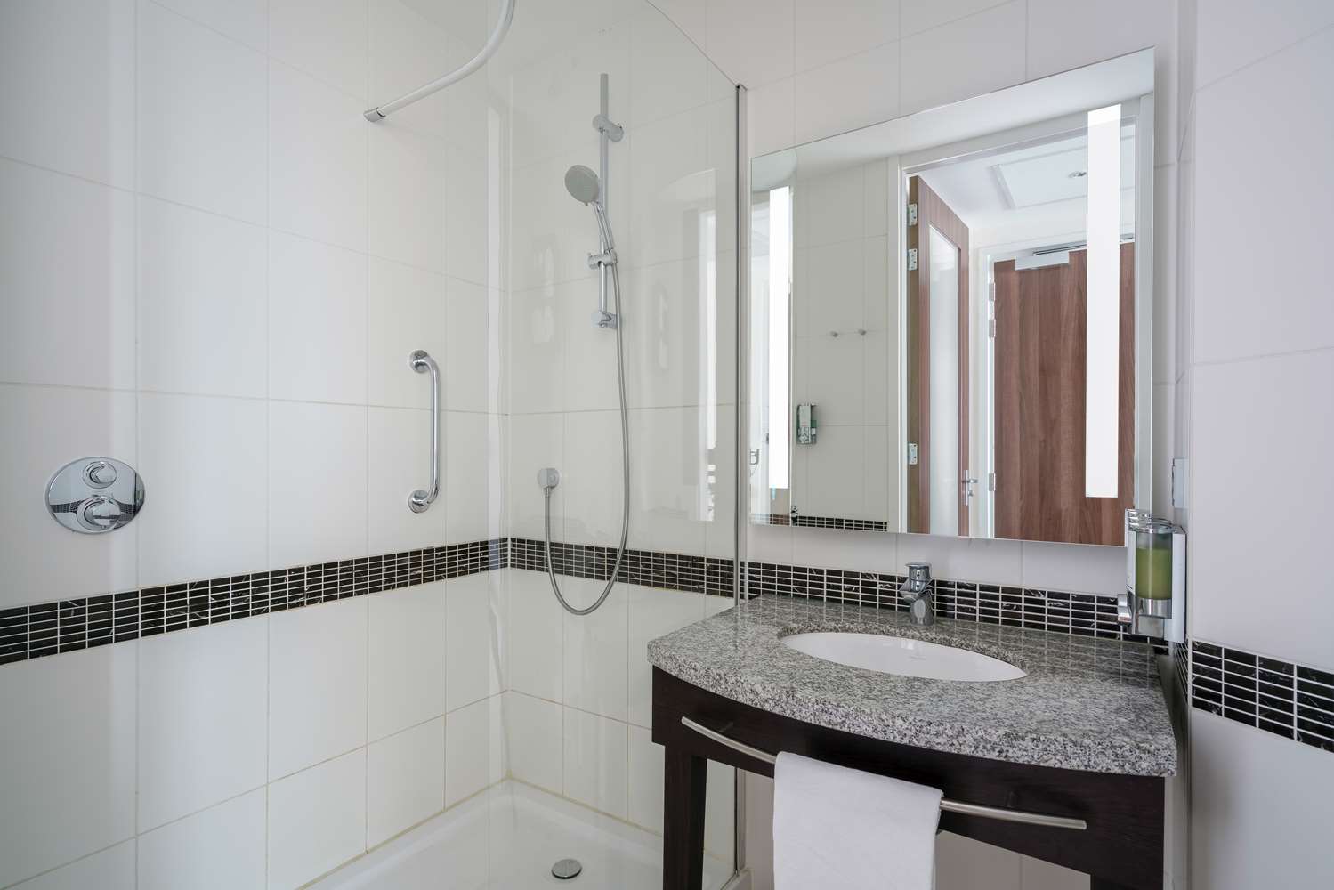 hampton by hilton amsterdam centre east