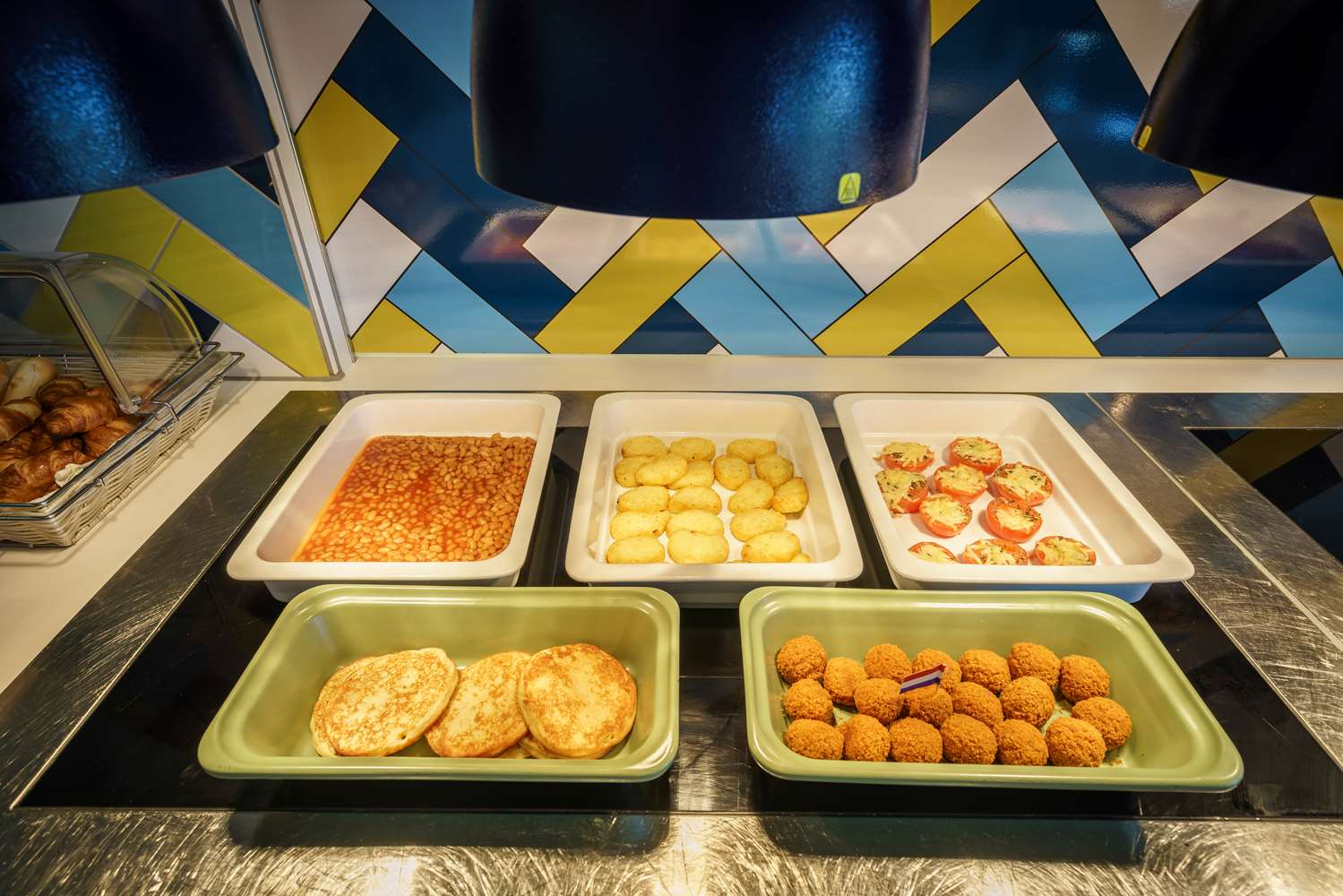 hampton by hilton amsterdam centre east