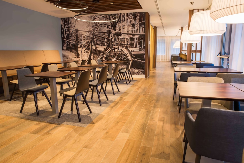 hampton by hilton amsterdam centre east