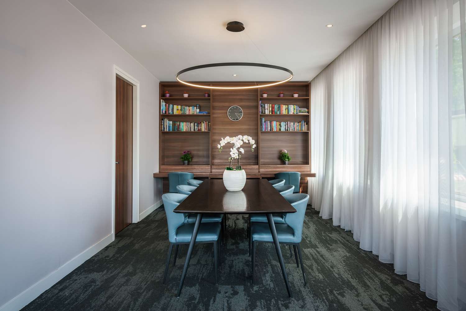 hampton by hilton amsterdam centre east