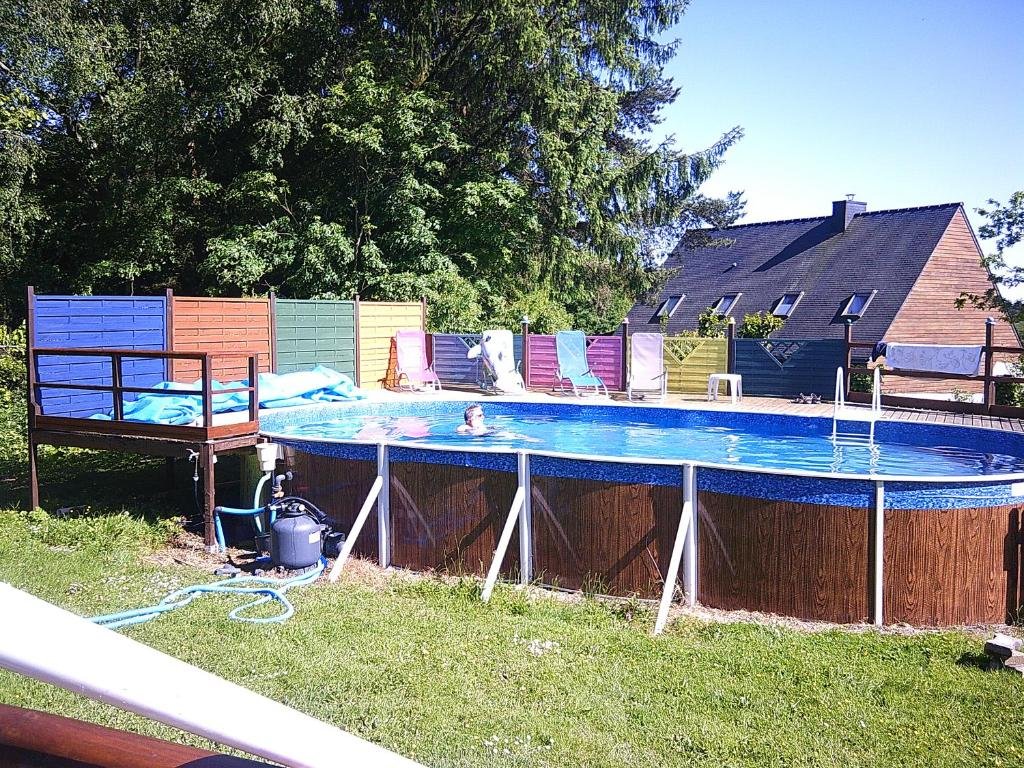 Webb's Of Glomel,In Glomel,3 star