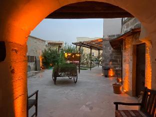 nessa cave hotel