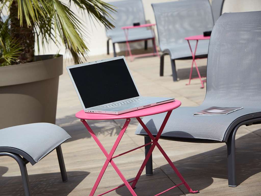 kyriad marseille blancarde timone