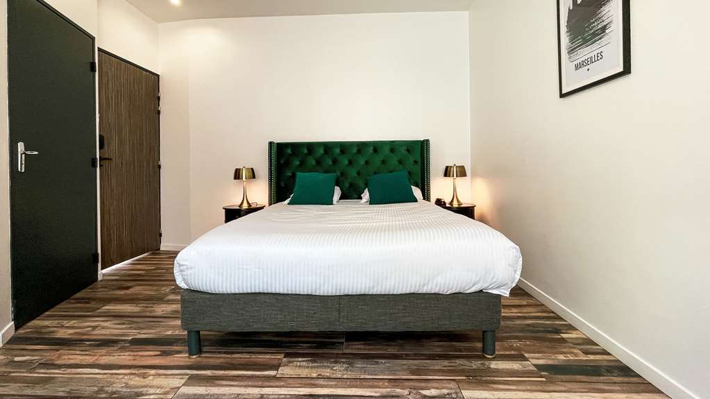 kyriad marseille blancarde timone