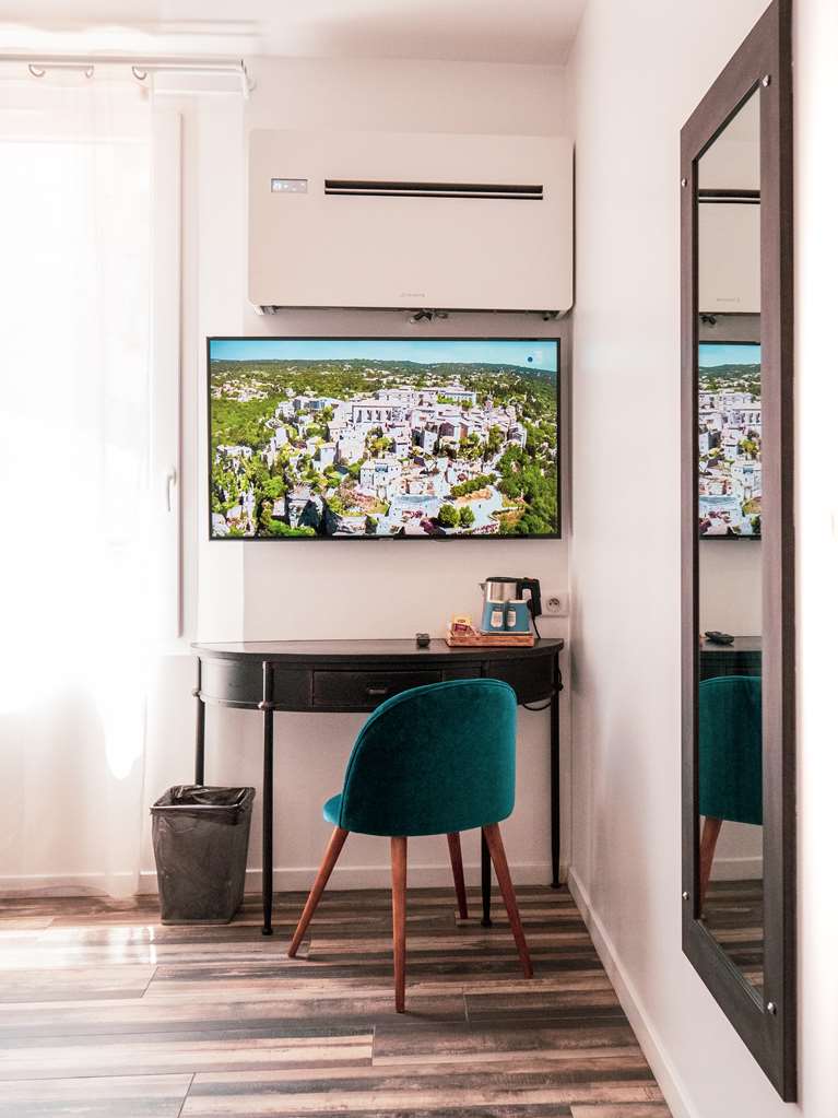 kyriad marseille blancarde timone