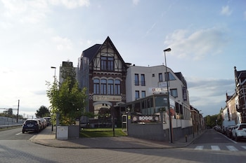 fly inn brussels airport