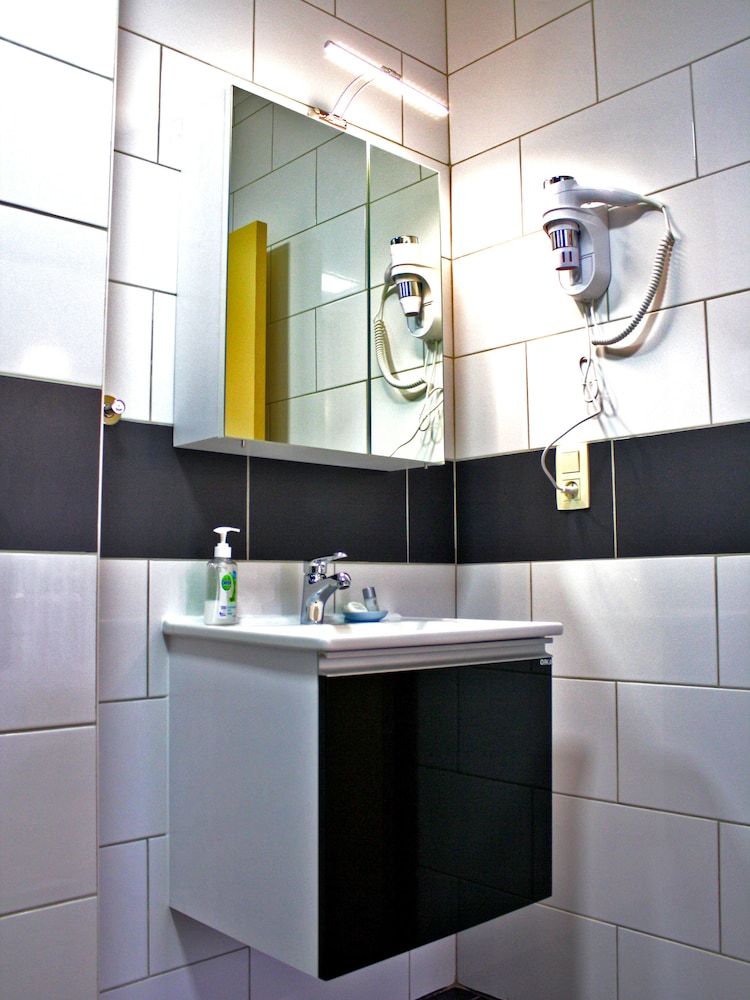 fly inn brussels airport