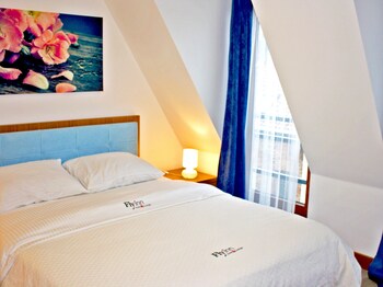 fly inn brussels airport