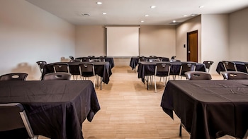 best western plus dilley inn and suites