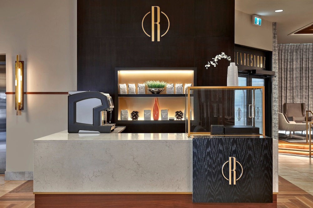 courtyard by marriott calgary south