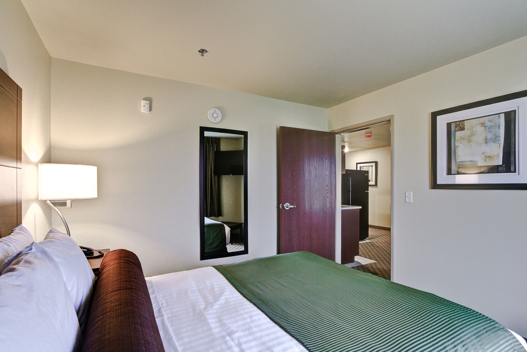 cobblestone hotel and suites pulaski green bay