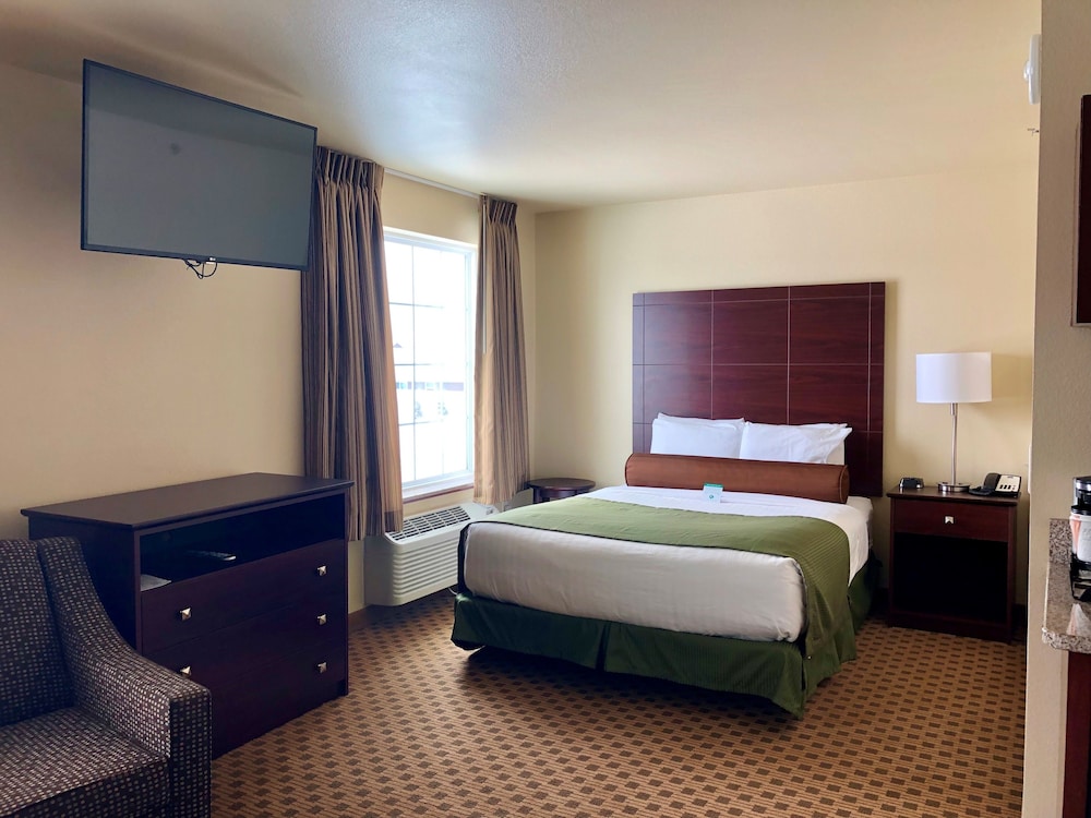 cobblestone hotel and suites pulaski green bay