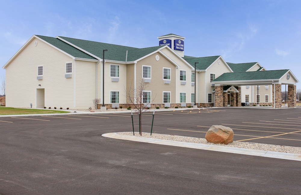 cobblestone hotel and suites pulaski green bay