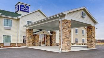 cobblestone hotel and suites pulaski green bay