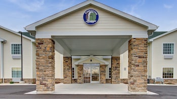 cobblestone hotel and suites pulaski green bay