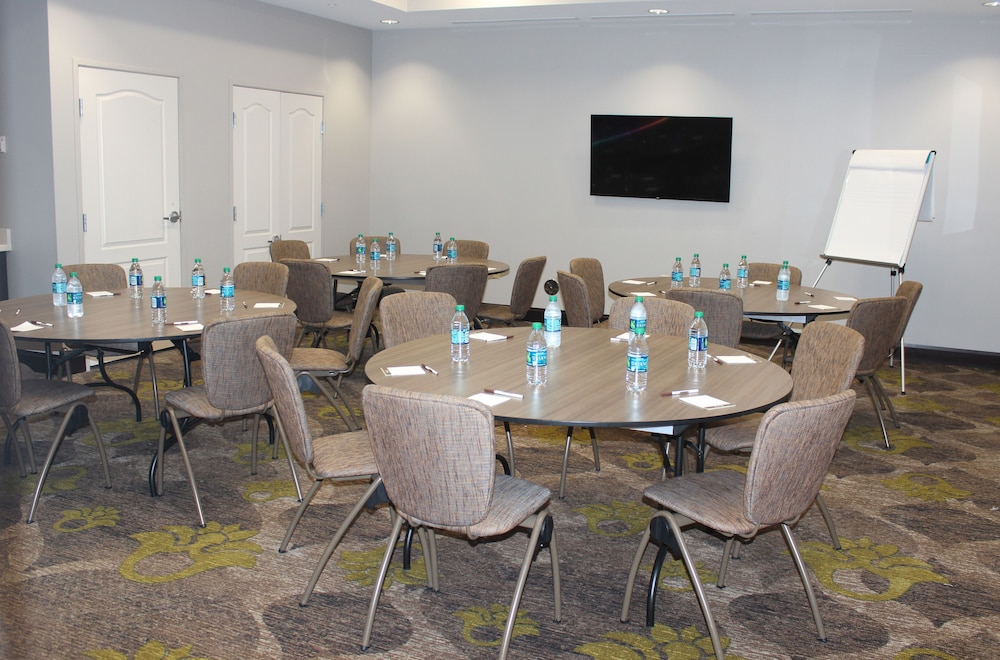 staybridge suites miamisburg by ihg