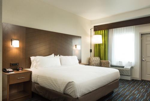holiday inn express and suites rock falls by ihg