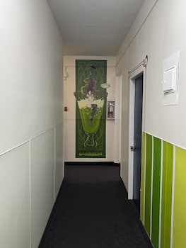 Commercial Hotel,Alberta>>Edmonton,3 star