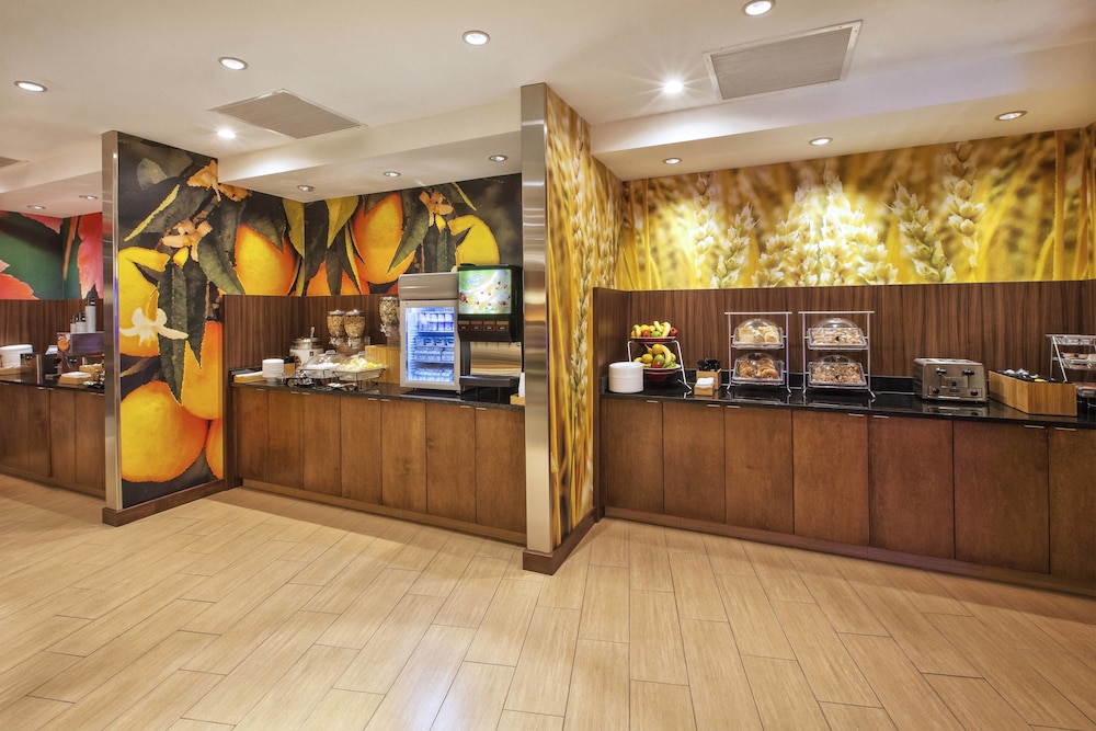 Fairfield Inn & Suites Plattsburgh,New York>>Clinton,3 star