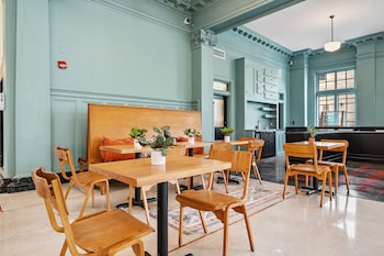 the maverick by kasa