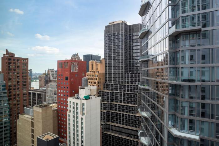 even hotel new york midtown east by ihg