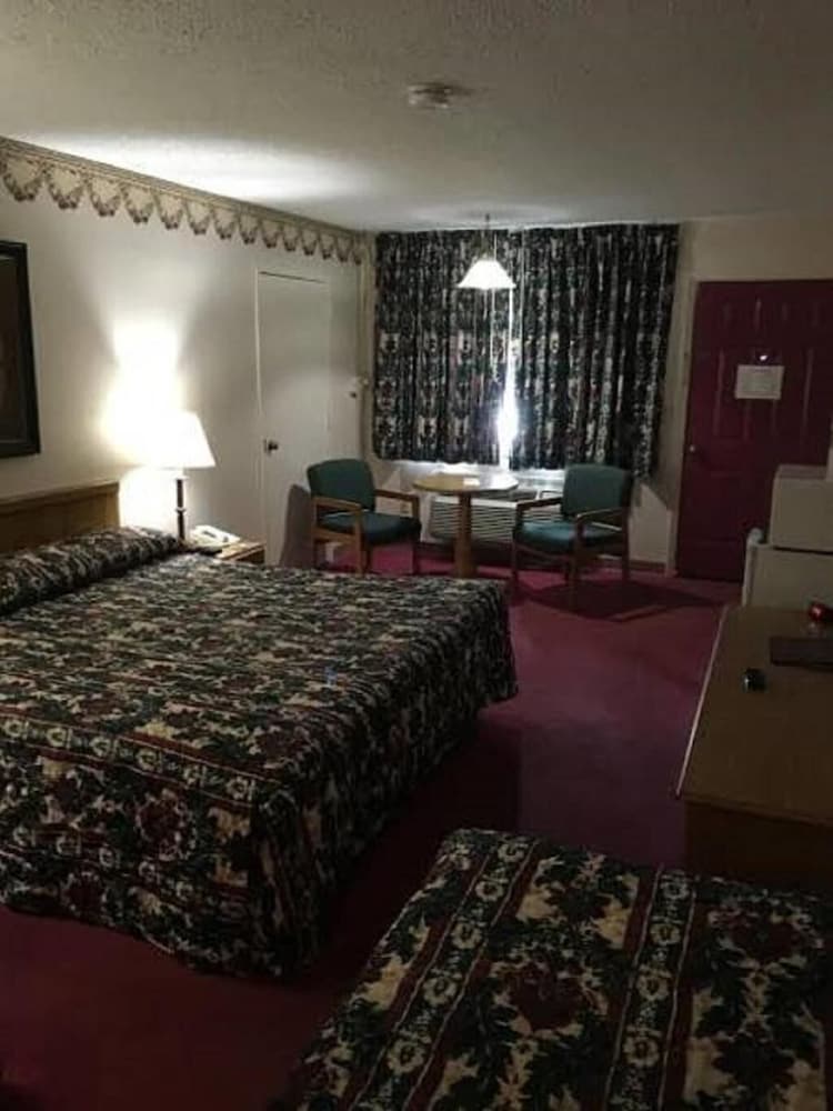 dollingers motor inn