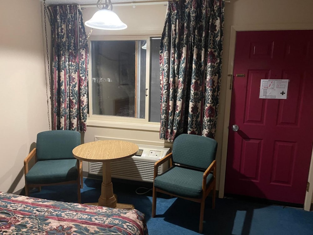 dollingers motor inn