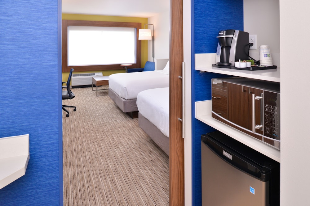 holiday inn express and suites madison by ihg
