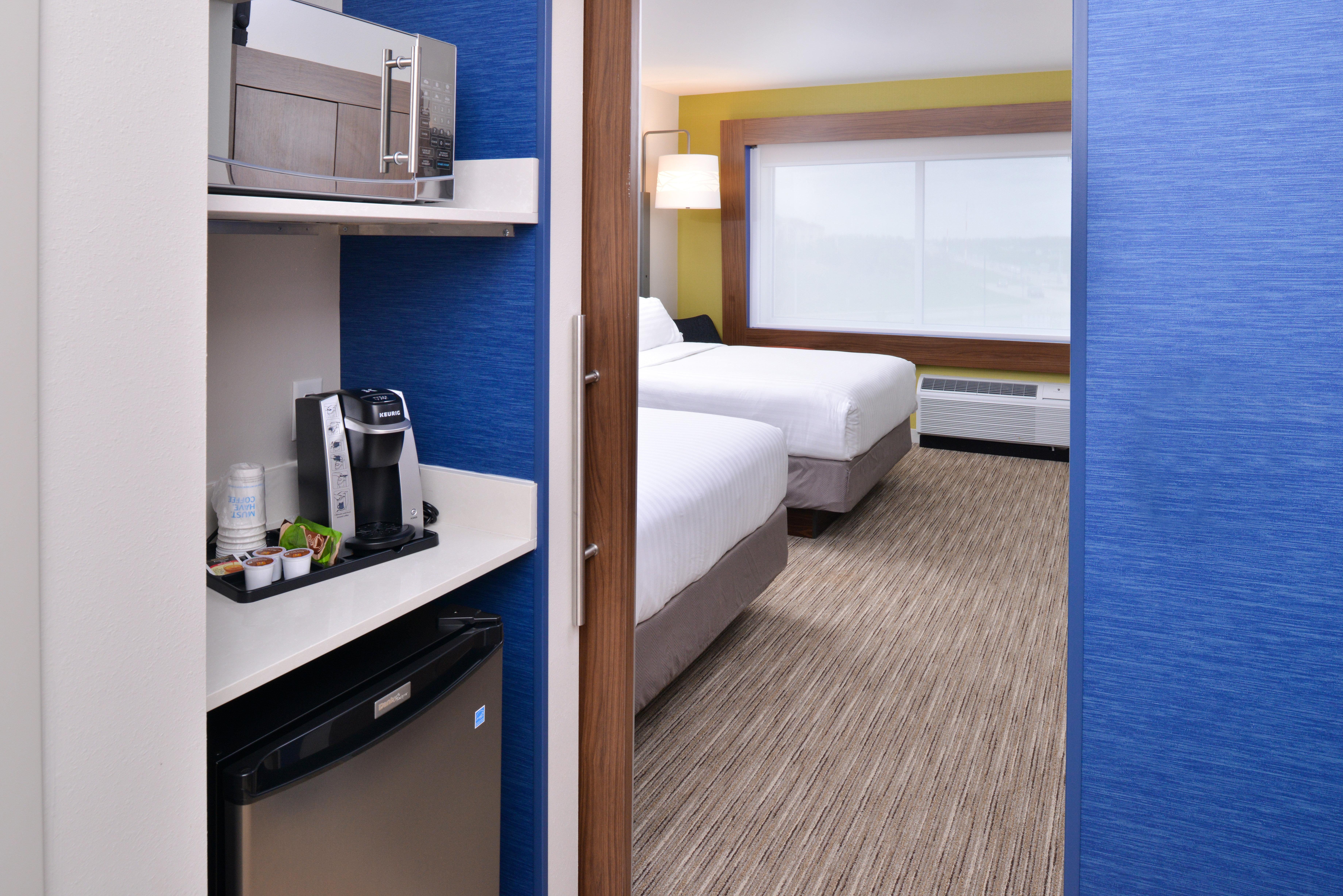 holiday inn express and suites madison by ihg