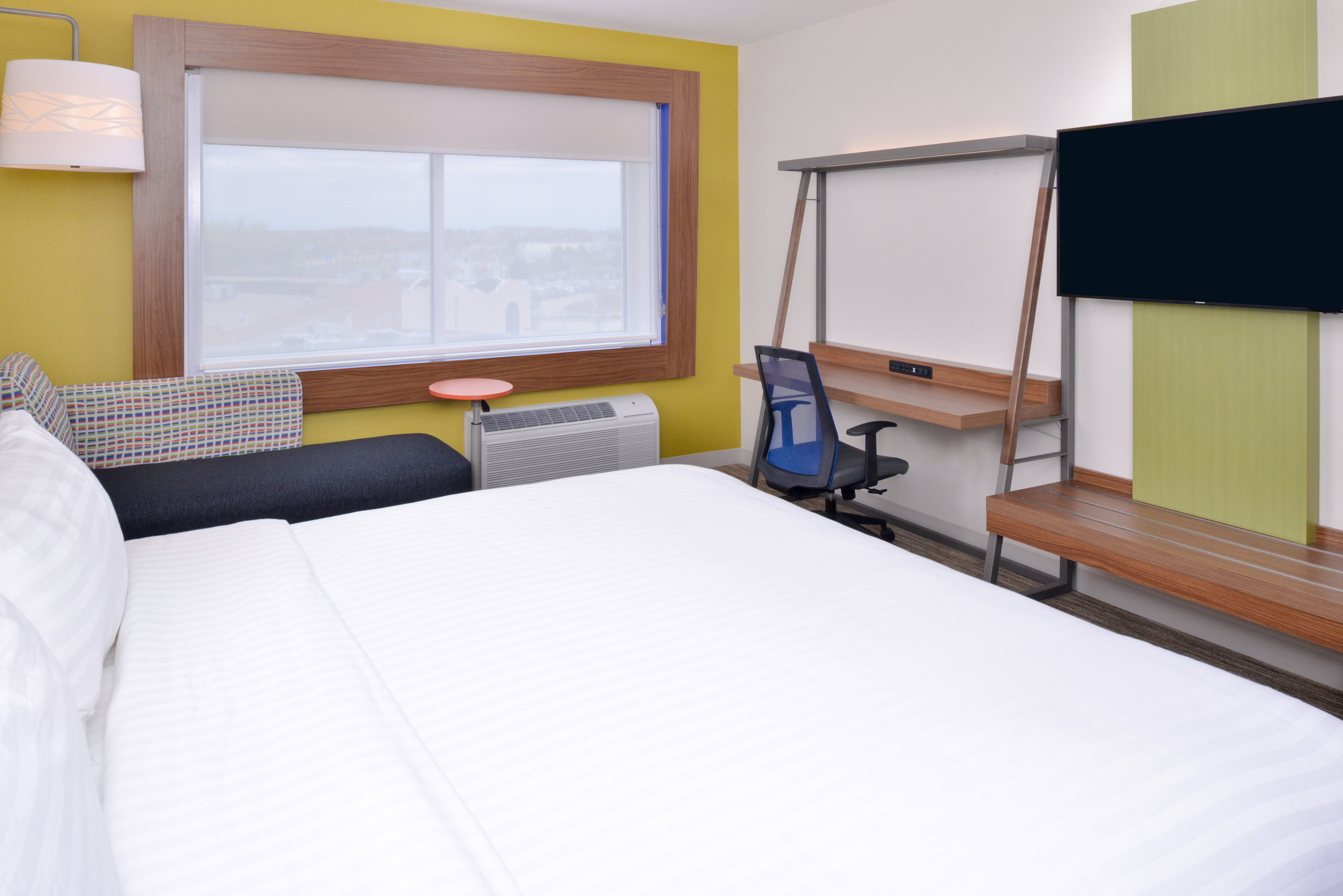 holiday inn express and suites madison by ihg