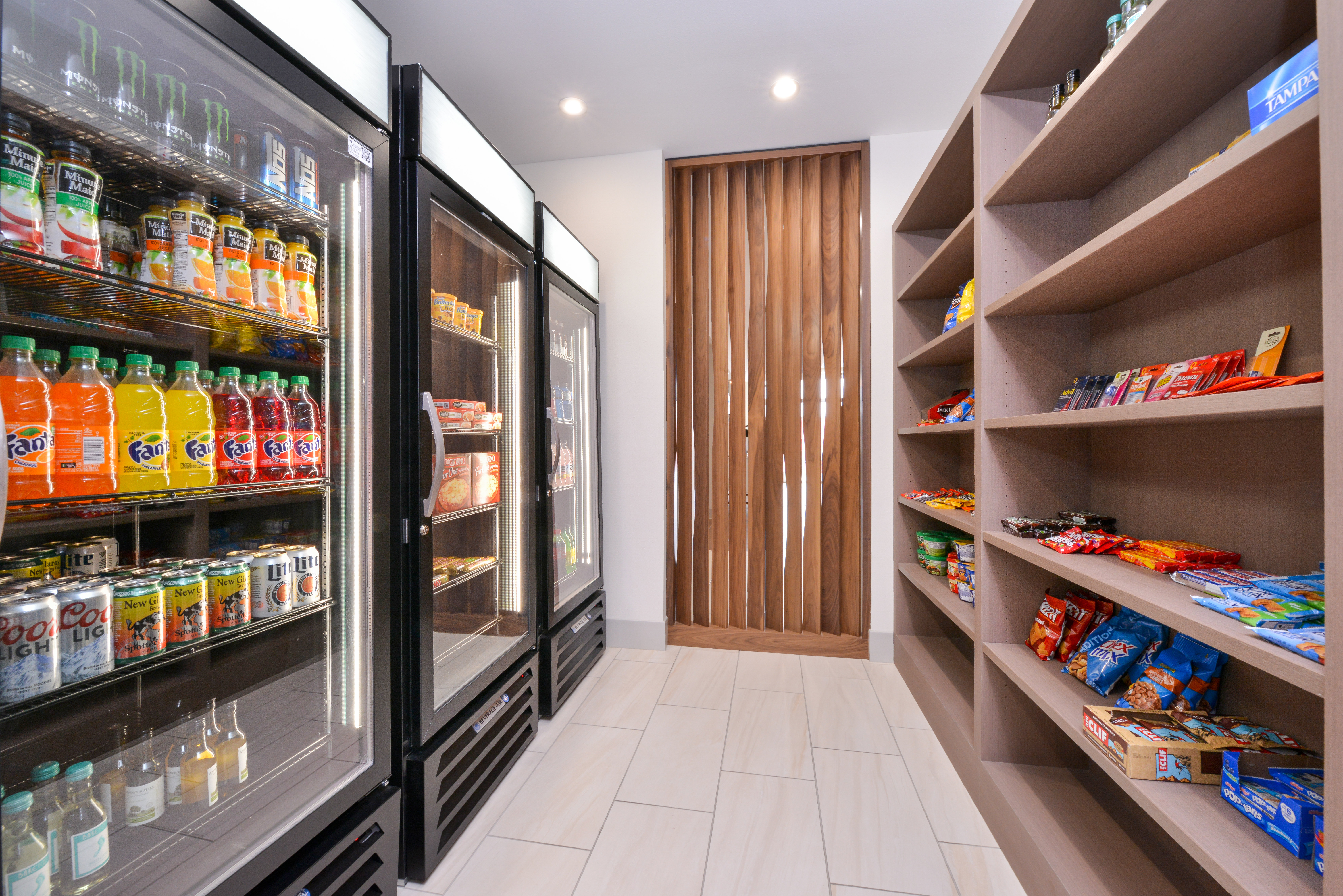 holiday inn express and suites madison by ihg