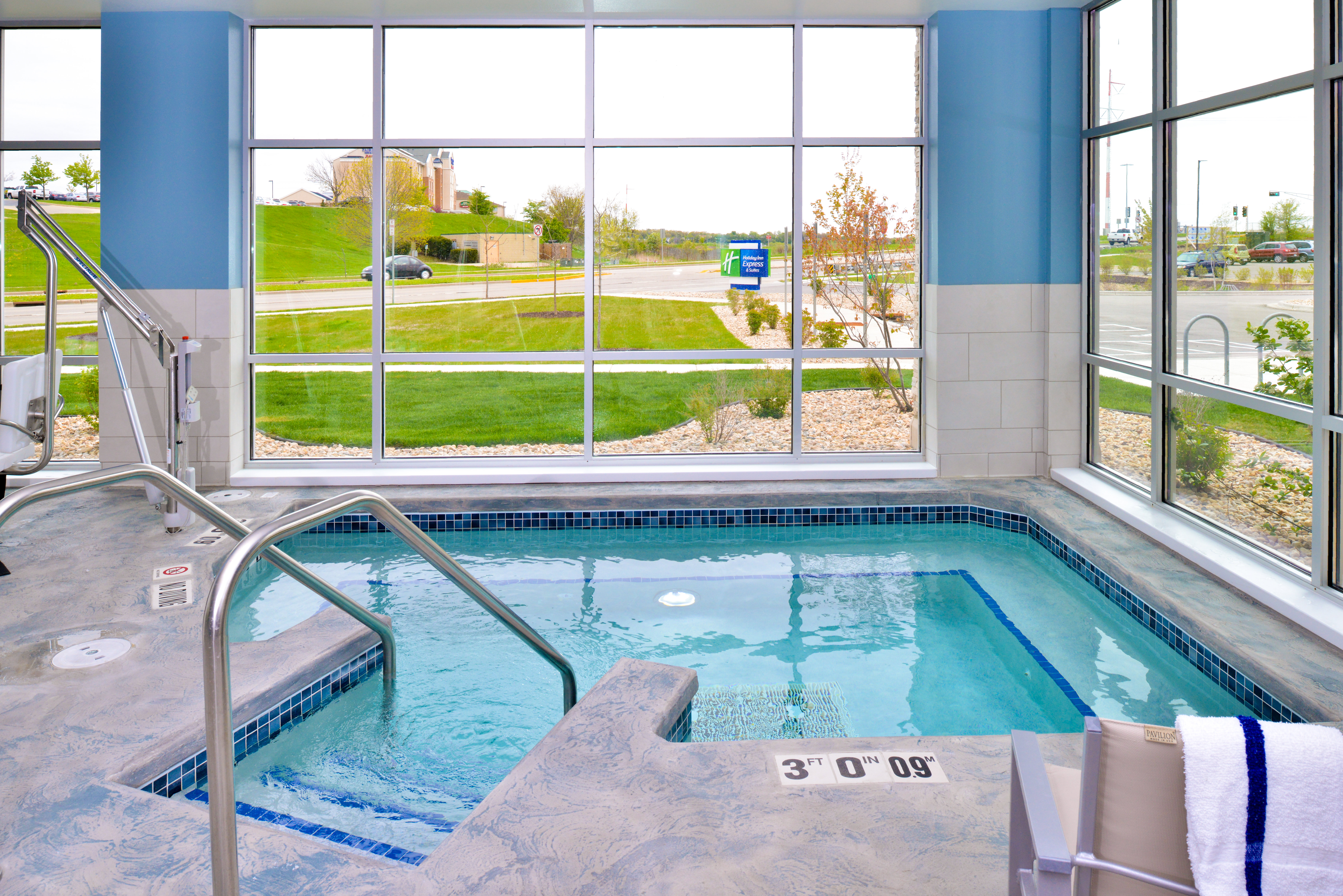 holiday inn express and suites madison by ihg