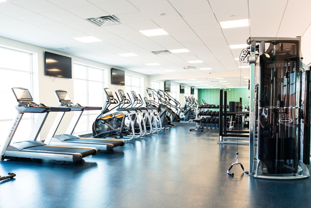 holiday inn express and suites madison by ihg