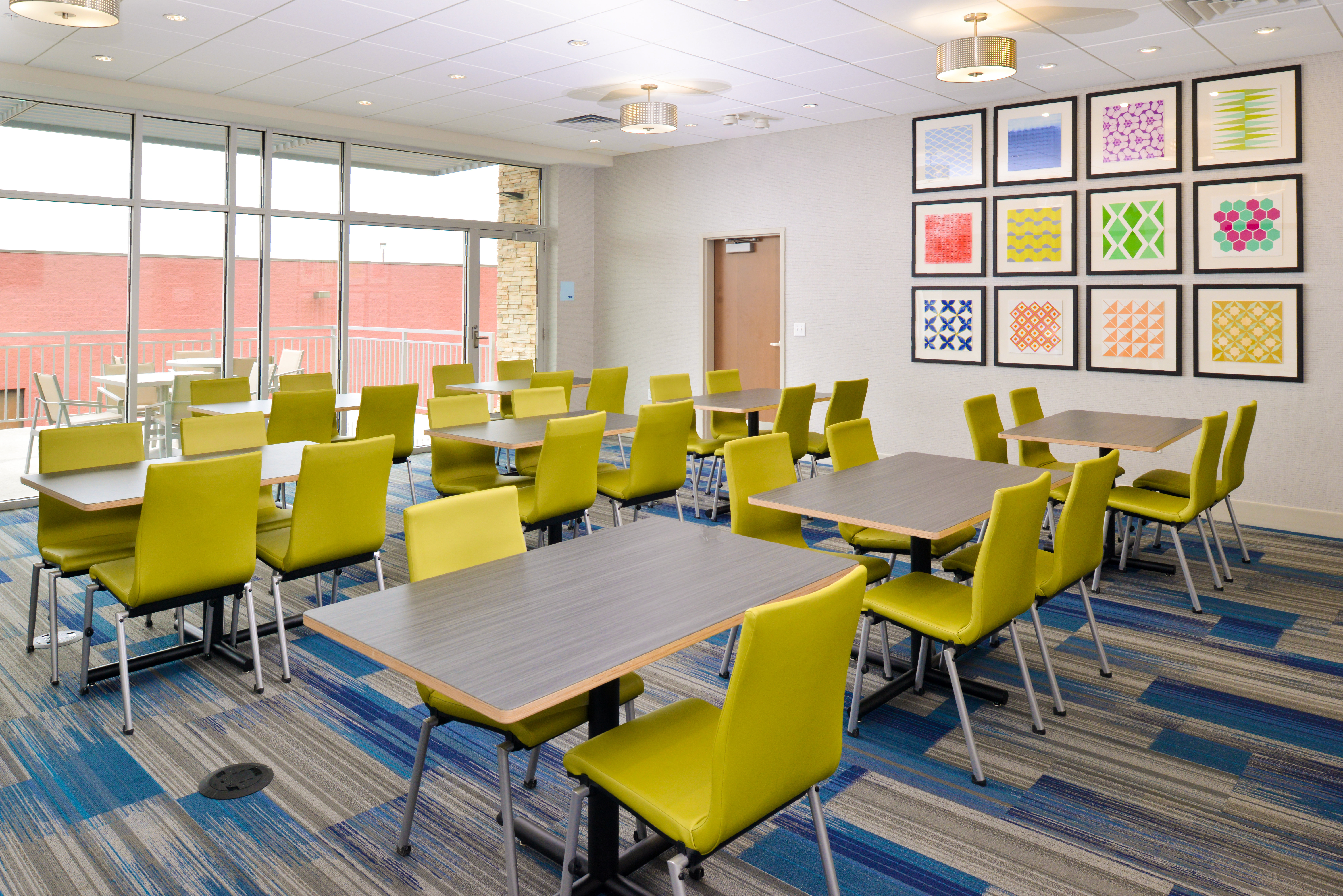 holiday inn express and suites madison by ihg