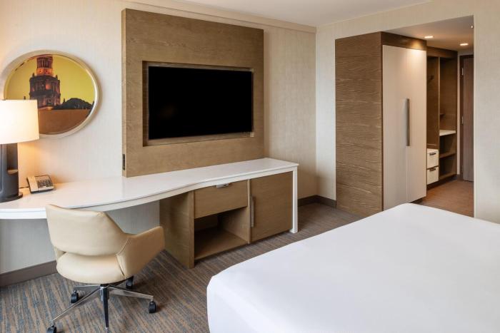 hilton cleveland downtown