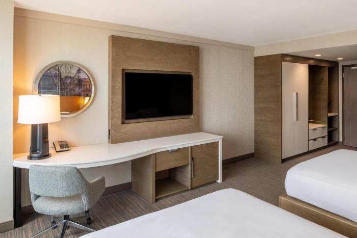 hilton cleveland downtown