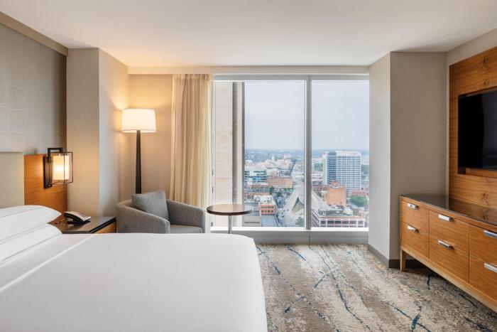 hilton cleveland downtown