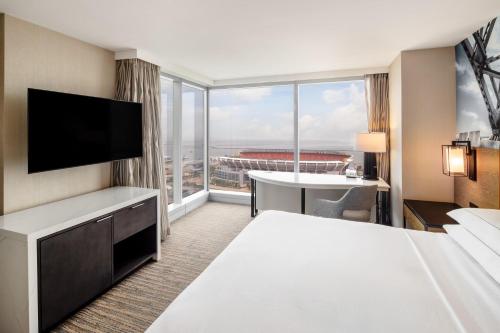 hilton cleveland downtown