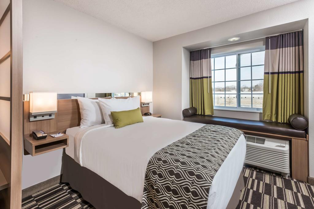 microtel inn and suites by wyndham beaver falls