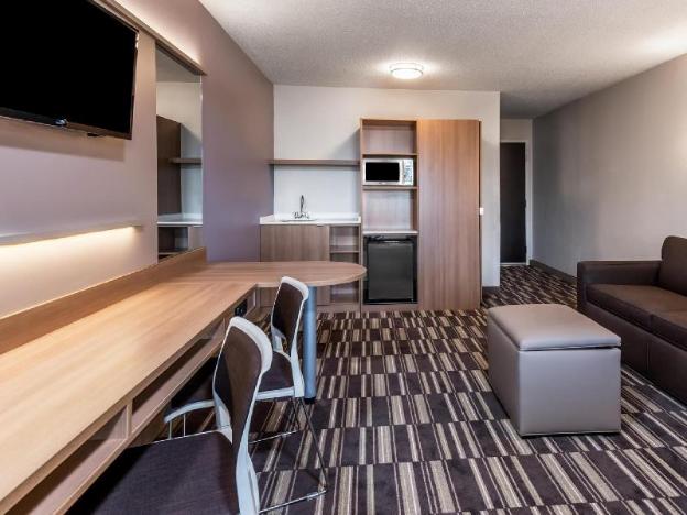 microtel inn and suites by wyndham beaver falls