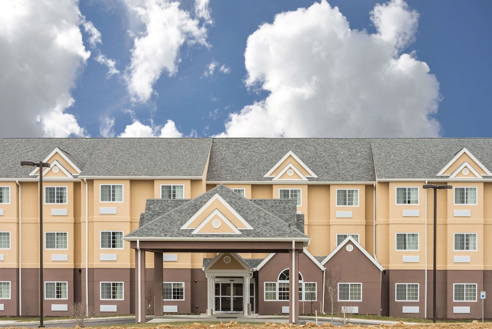 microtel inn and suites by wyndham beaver falls