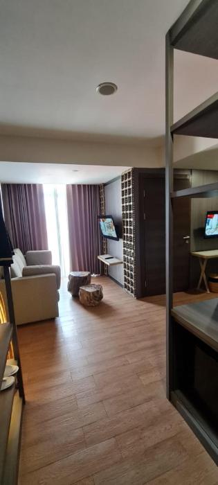 bedrock hotel