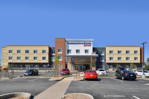 fairfield inn and suites sacramento airport woodland