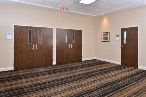 fairfield inn and suites sacramento airport woodland