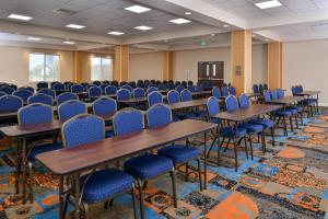 fairfield inn and suites sacramento airport woodland